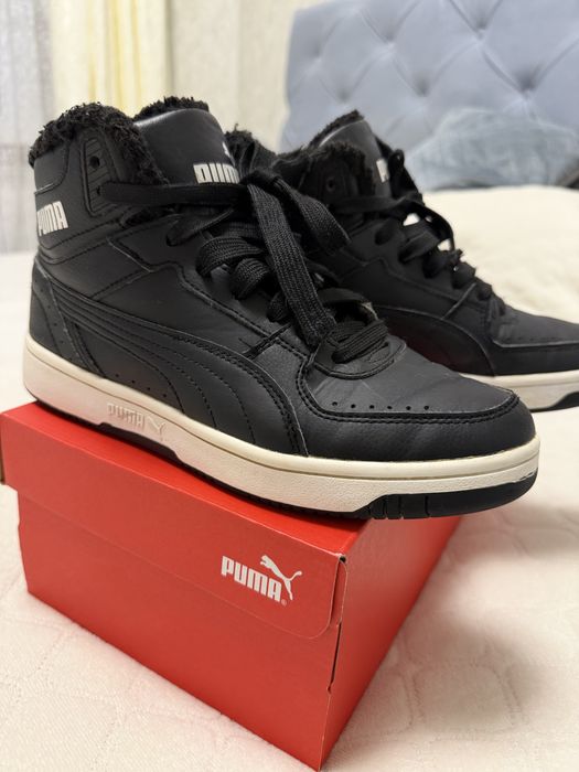 Продам кросівки PUMA 38 р.