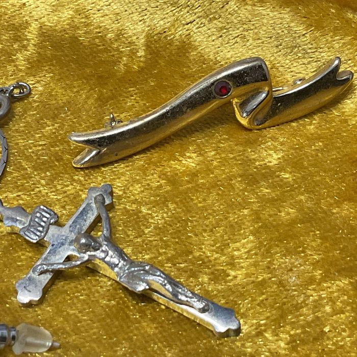 Fio,broche alfinete brincos ,peças vintage