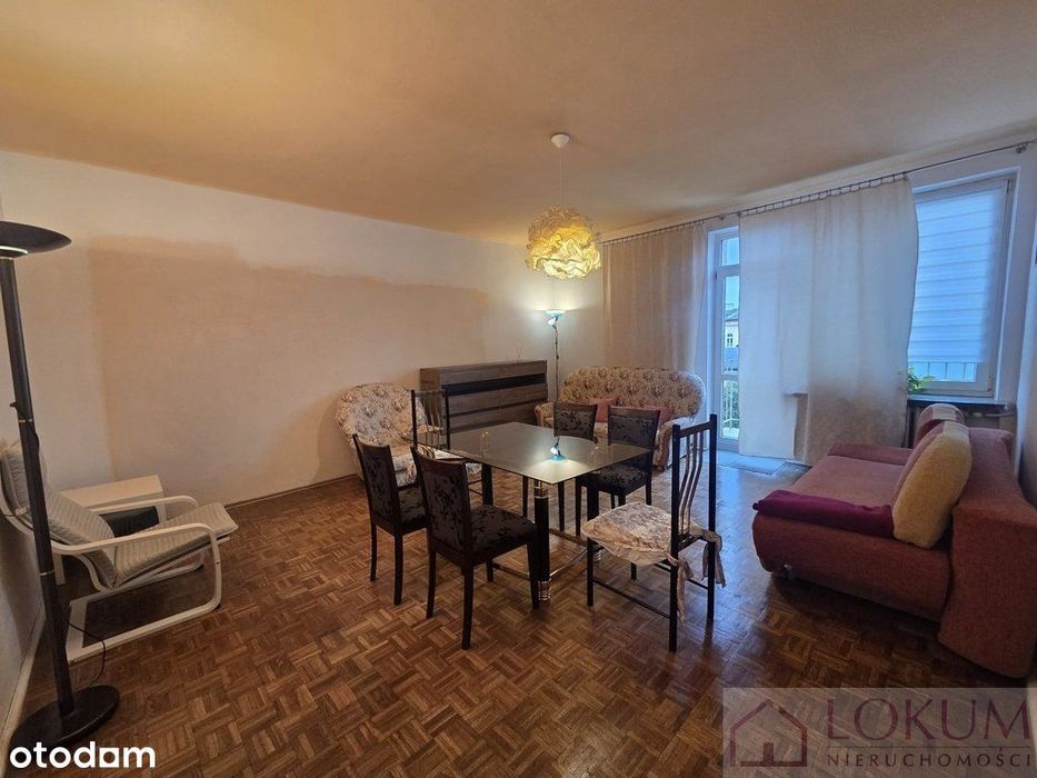 Śródmieście, do odświeżenia, duży balkon
