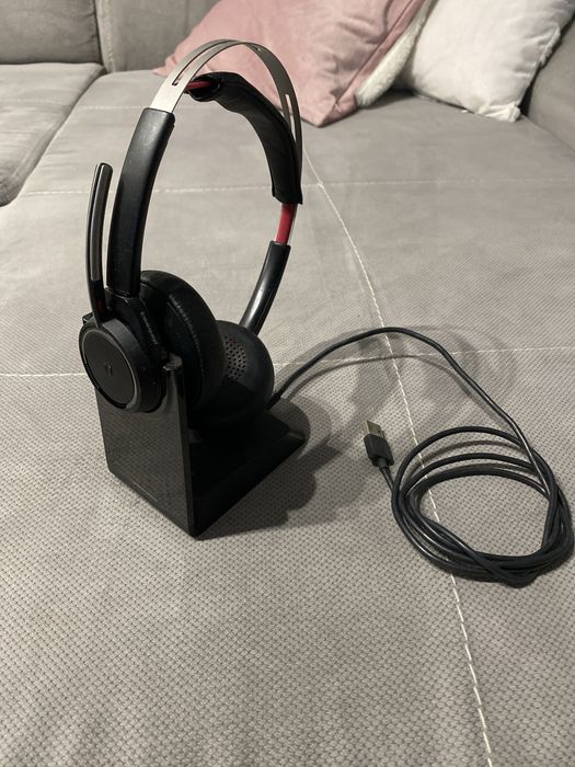 Plantronics Voyager Focus UC