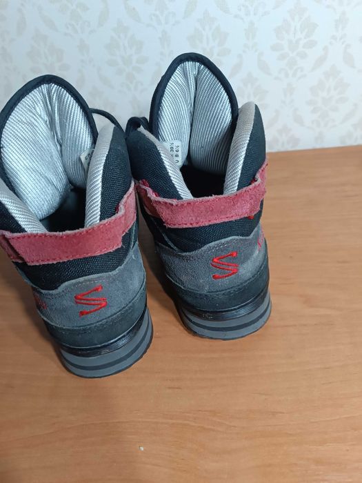 Кросівки salomon