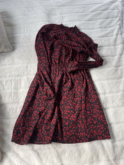 Жіноча сукня в ідеальному стані