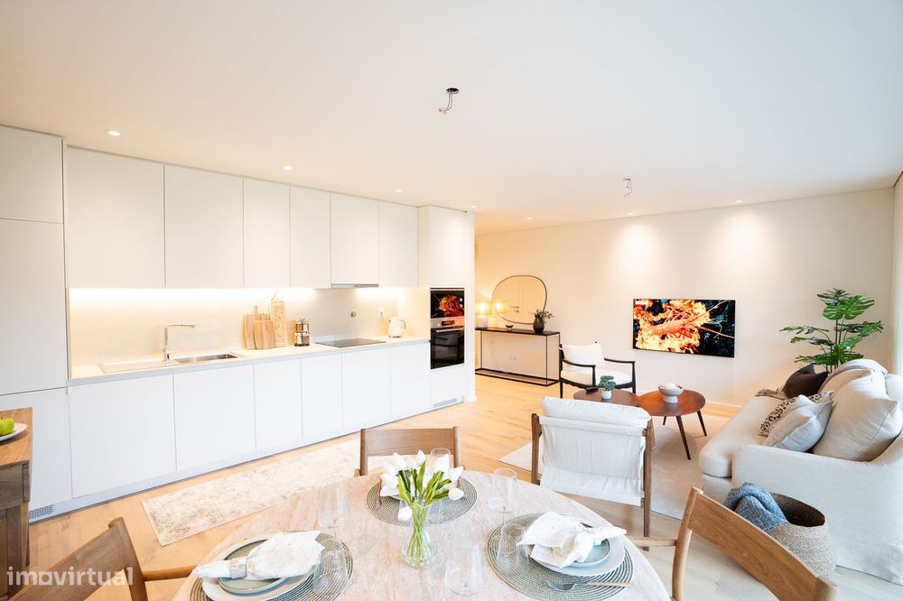 Apartamento T3 com 4 wc varanda e garagem