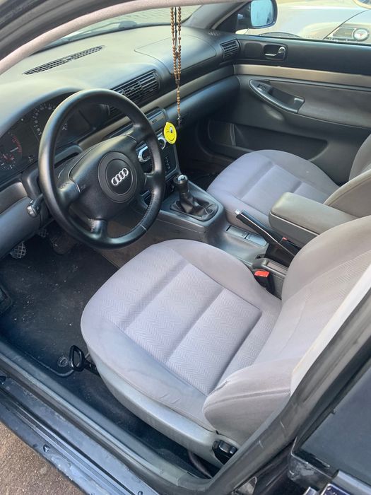 Audi A4 1.9 110 cv 1998