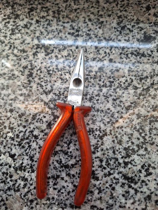 довгогубці Knipex 25-16