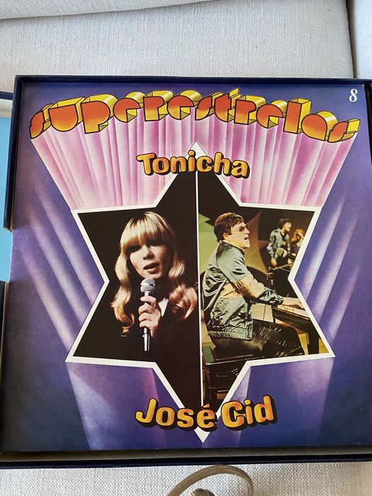 Coletânea de 9 discos de vinil “Superestrelas da Música Portuguesa”
