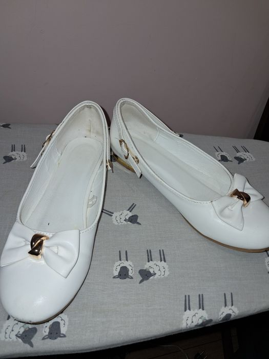 Buty komunijne r 35