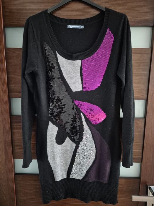 Sweter damski z cekinami w kolorze czarnym