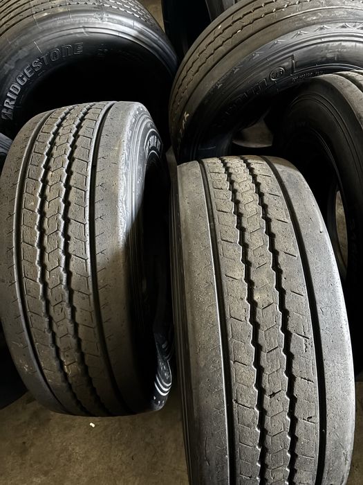 385/65R 22.5 pneus usados