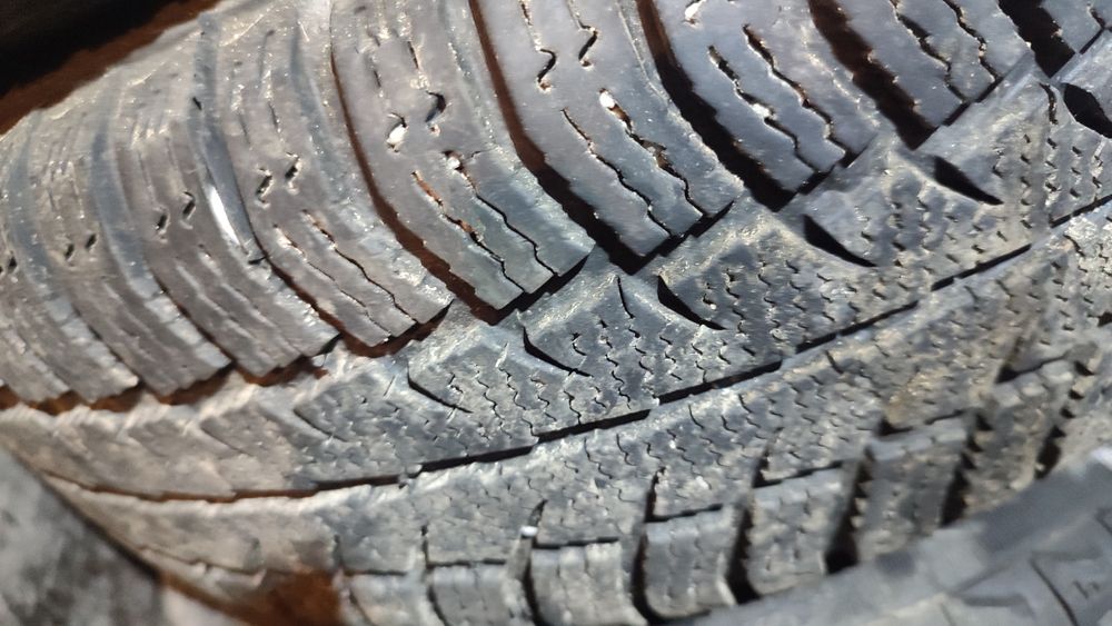 Зимняя резина вместе с дисками 175-75 r13