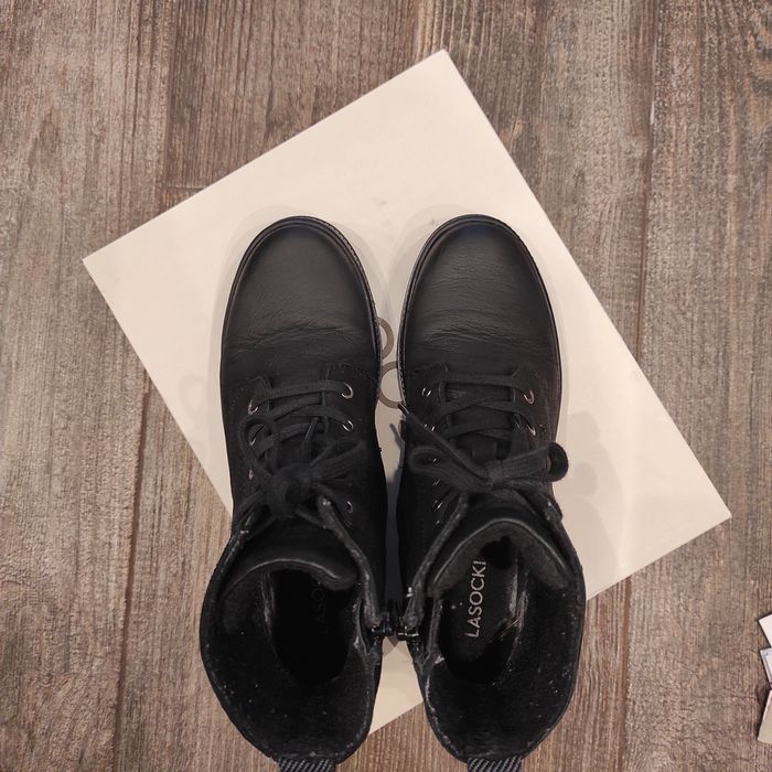 Trzewiki botki wiązane Lasocki