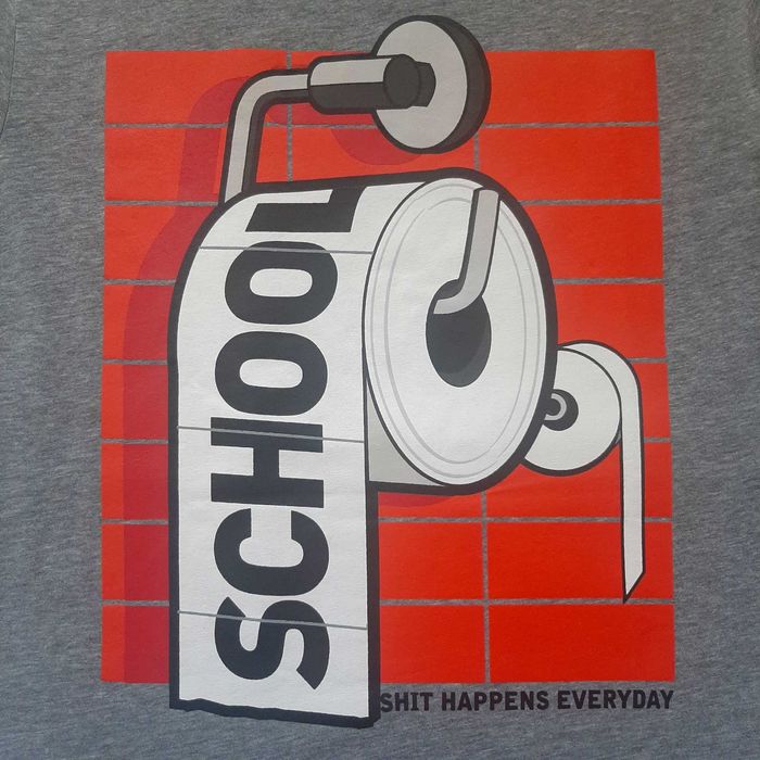 Szary T-shirt Cropp z Kolekcji “Design Unit”