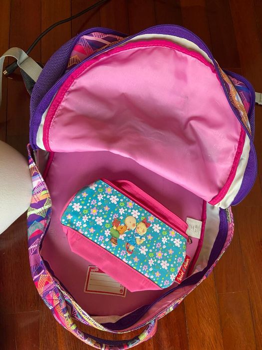 Mochila dupla com alças e costas alcolchoadas