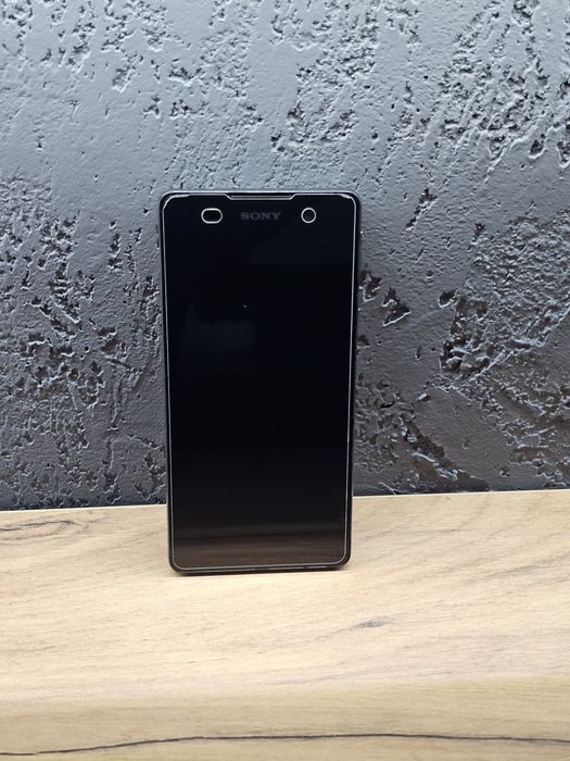 Smartfon Sony Xperia E5