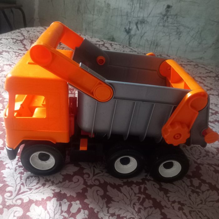 Детская машинка бетономешалка б. у.