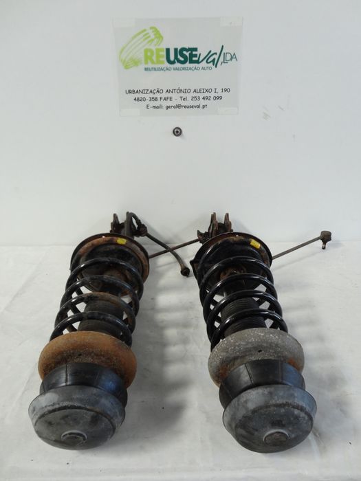 Mola de suspensão frente esquerda SUZUKI Swift III (MZ, EZ)