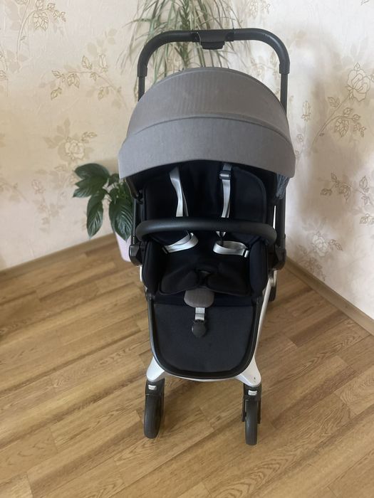 Дитяча універсальна коляска 2 в 1