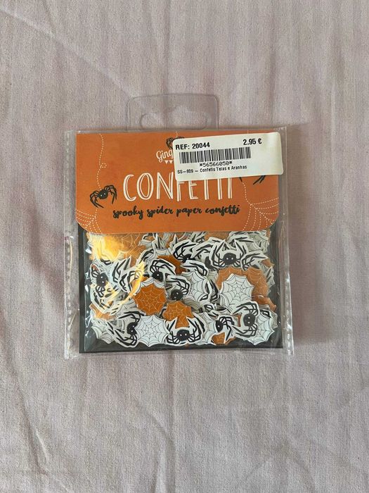Confetis de Halloween Ginger Ray – aranhas e teias