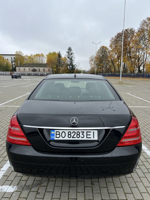 Дизельний w221 Mercedes-Benz 2008 року