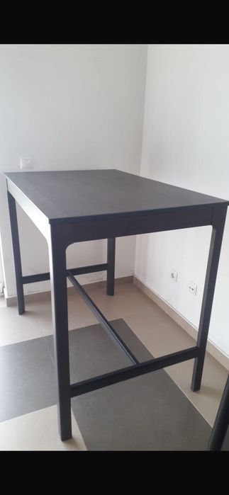 Mesa alta Ikea tipo madeira