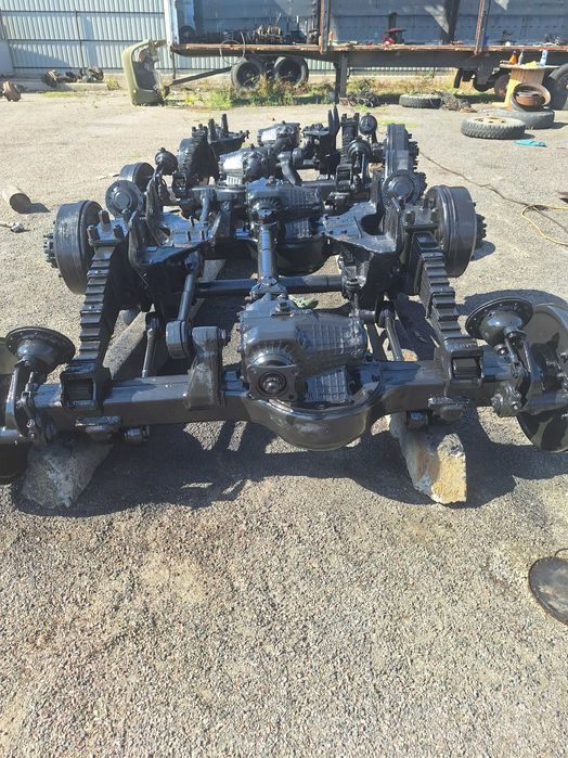 Продам запчасти зил 131