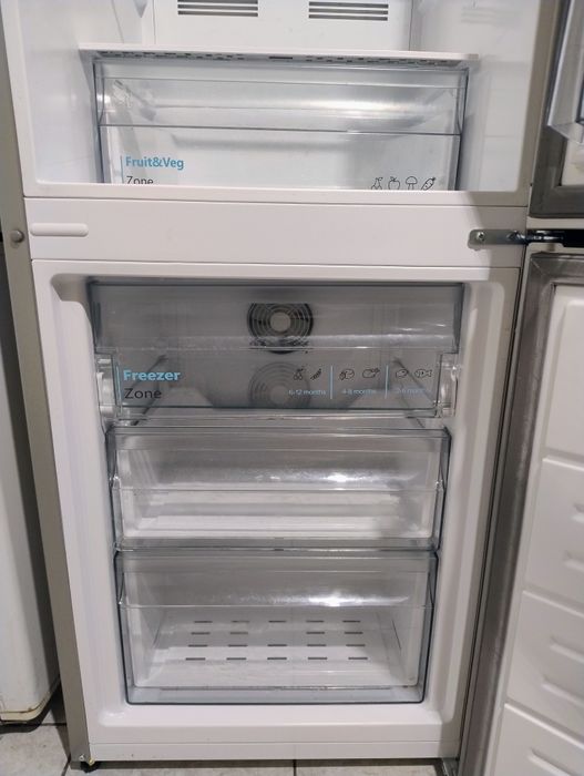 Sprzedam lodówkę Sharp