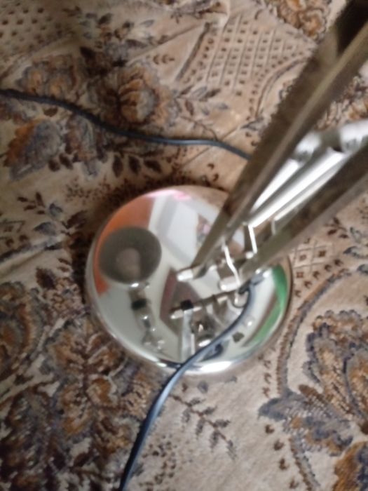 Lampa stojąca Ikea biurkowa srebrna