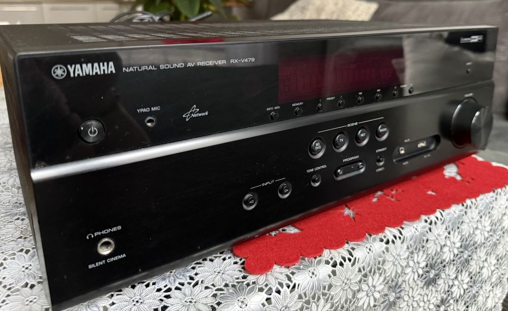 Amplituner Yamaha MusicCast RX-V479 - czarny