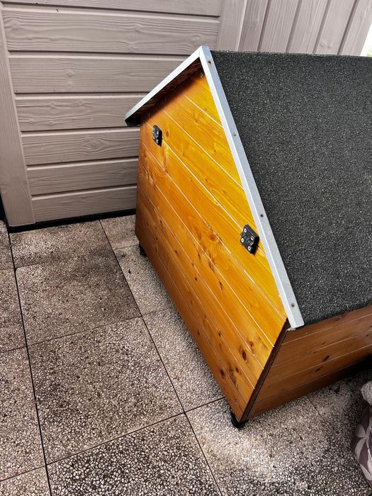 Casota para cão com alpendre