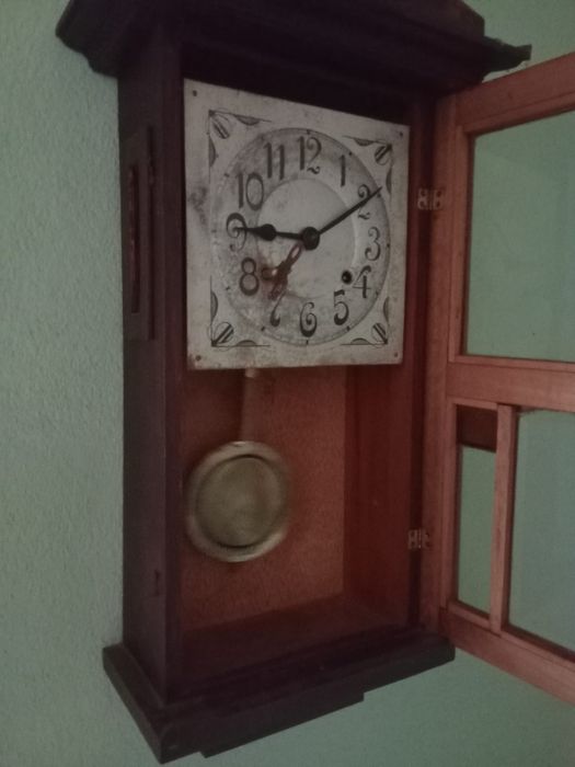 Relógio de Parede Pêndulo - ANTIGO
