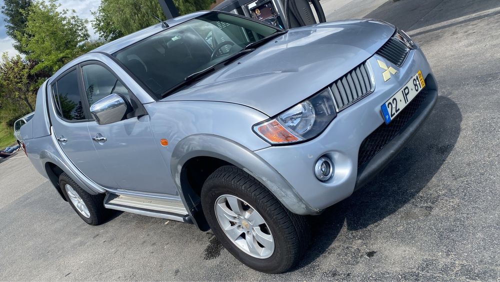 Mitsubishi L200 em ótimo estado