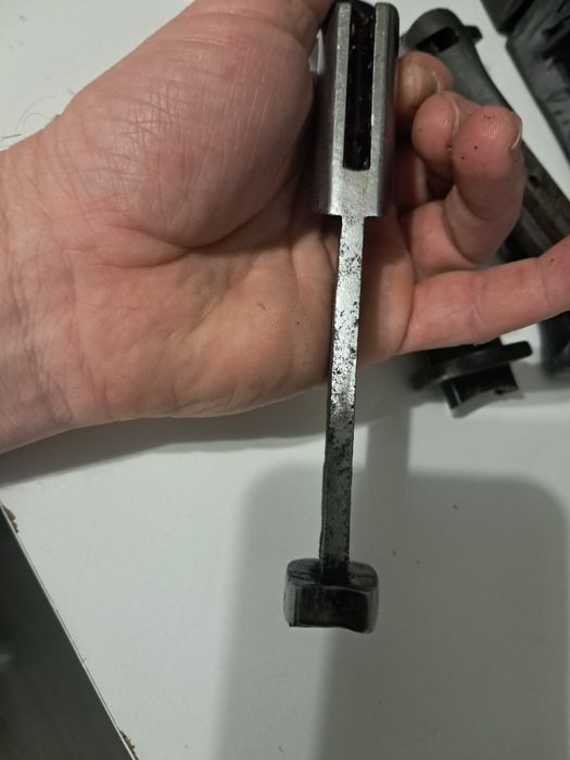 Rękojeść bagnetu WZ.22 Zbr4.