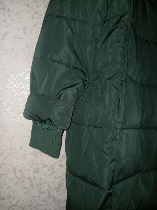 Курточка RESERVED  пальто зимове тепле нове