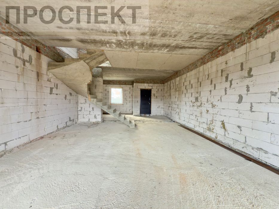 Продам сучасний ТАУНХАУС вул. Кринична.  БЕЗ КОМІСІІ.