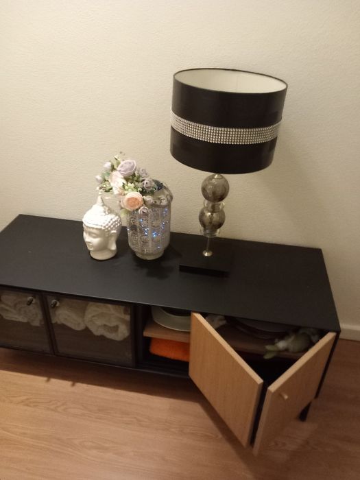 Mesa de tv linda