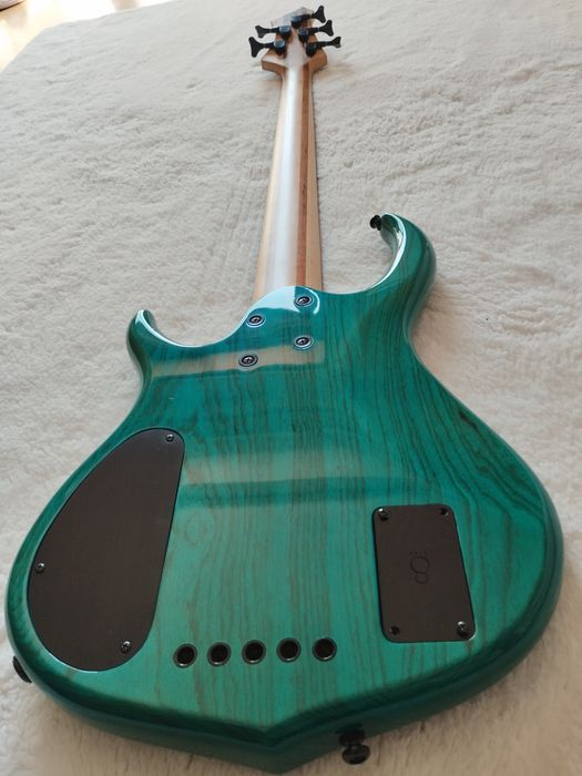 Bass Marcos Miller