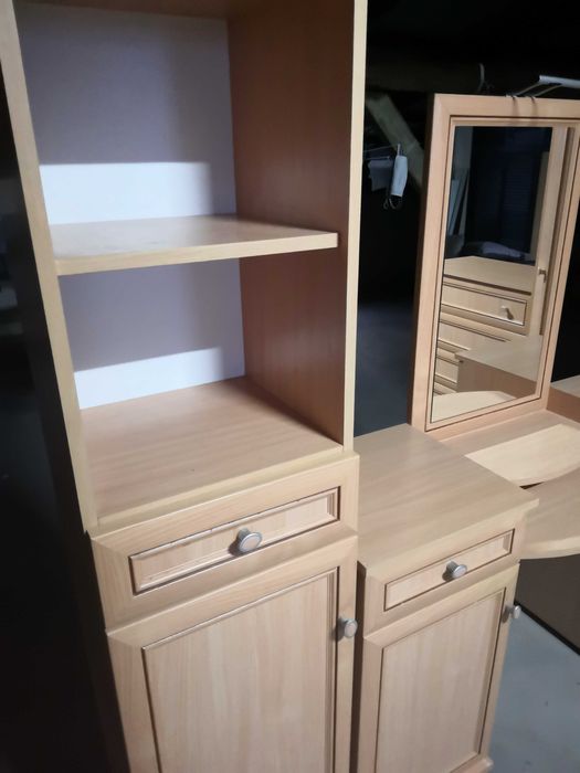 Szafa ubraniowa + toaletka z lustrem + komoda