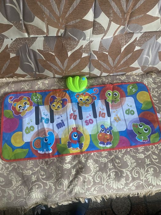 Музичний килимок піаніно Playgro