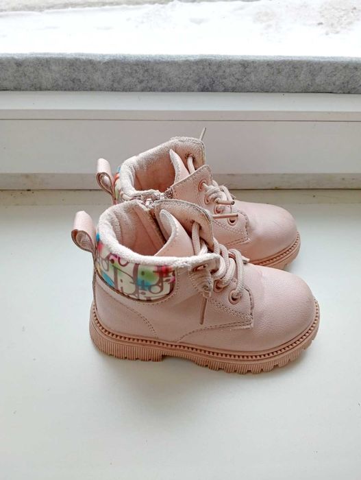 Ботінки весняні,чобітки 23р 15см