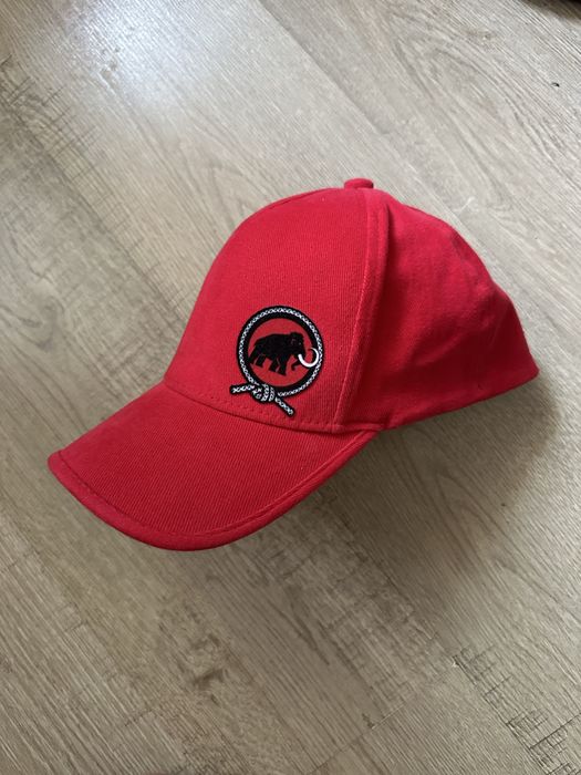 Кепка бейсболка Mammut