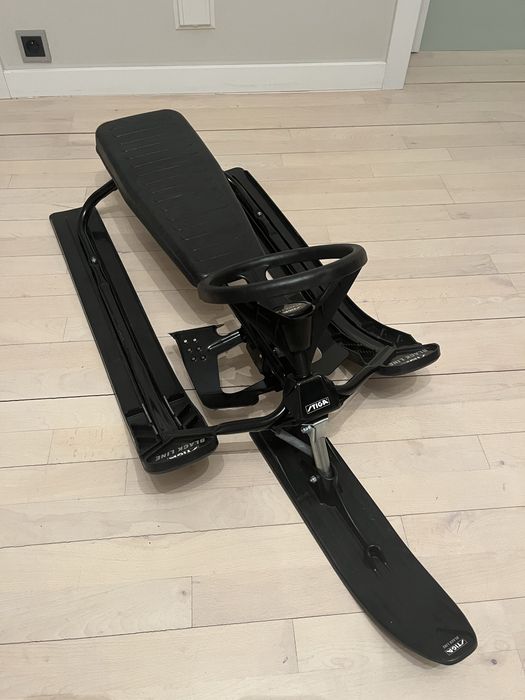 Nowe Sanki z kierownicą STIGA Black Line solidne skrętne jedno/dwuosob