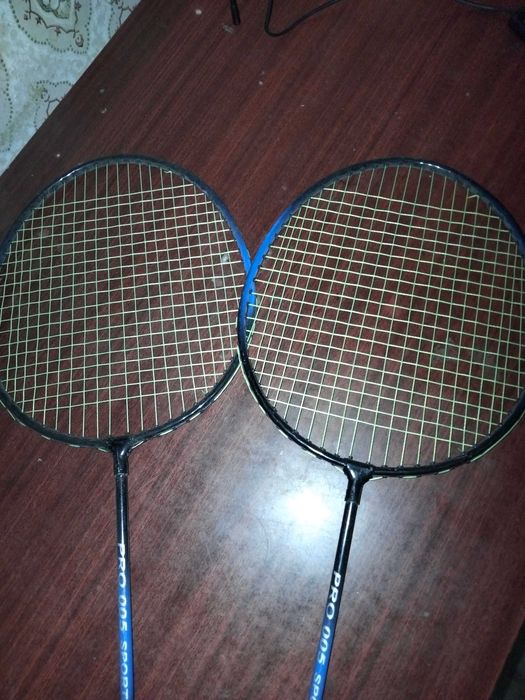 Ракетка для бомбинтона