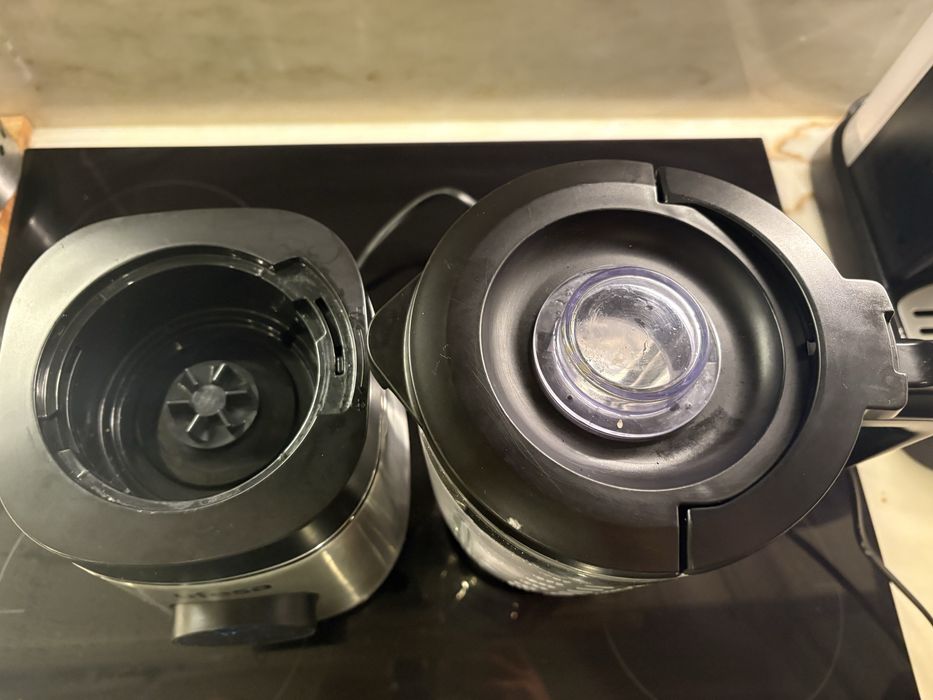 Liquidificadora ufesa nova