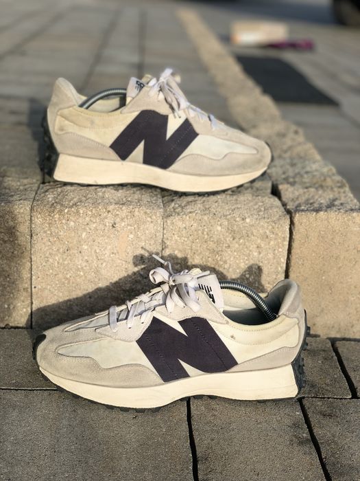 New Balance 327 beżowe  rozmiar 42.5