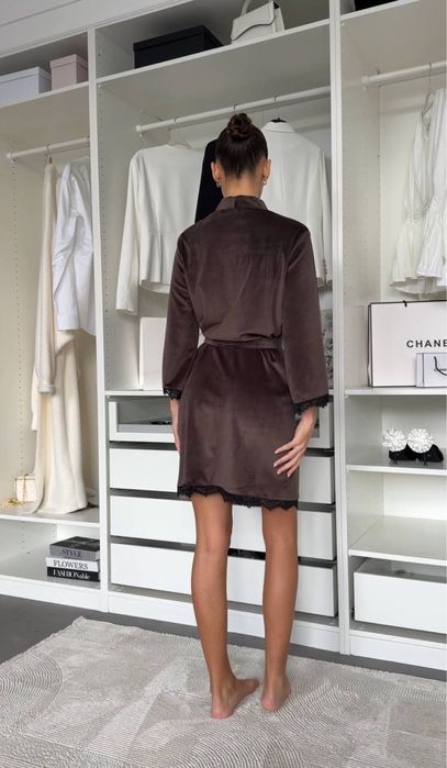 Жіночий велюровий халат