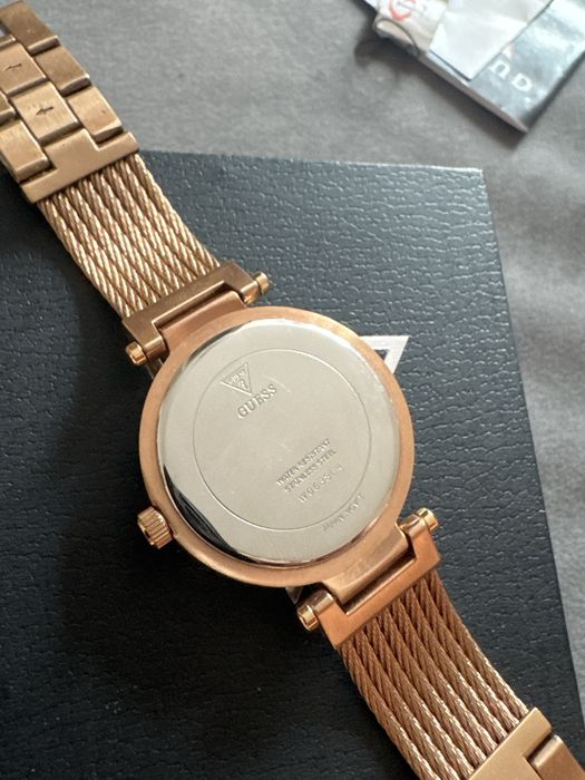 Жіночий  годинник Guess Soho
