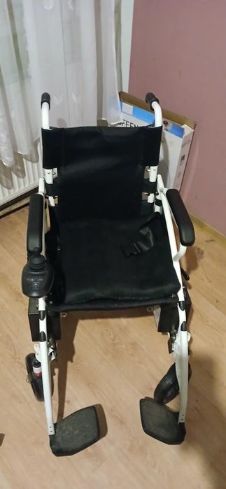 Wózek inwalidzki elektryczny