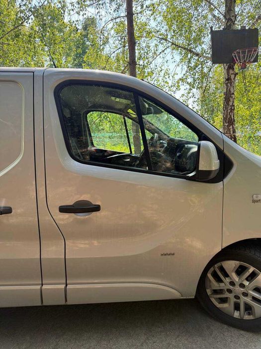 Розборка Опель Віваро Рено Трафік 3,4 Разборка Opel 2,3 Vivaro Крило Бампер Двері