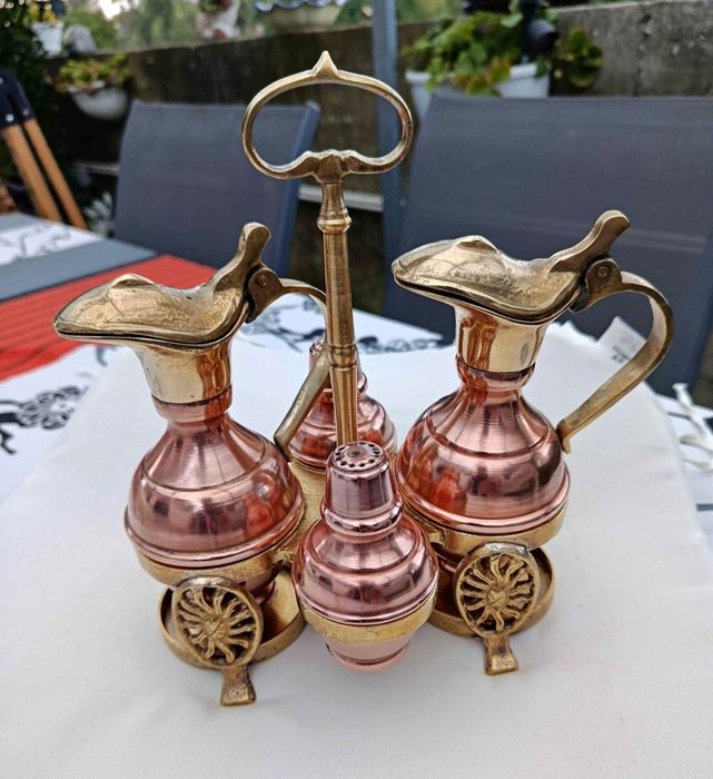Galheteiro vintage lindíssimo em bronze e latão (ARTIGO ÚNICO)