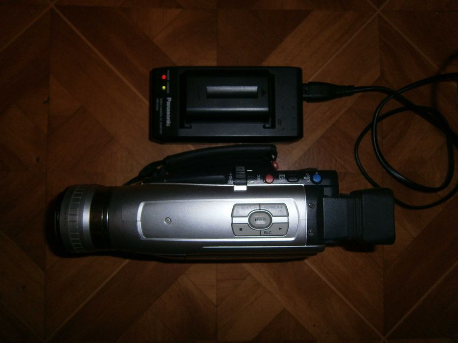 Видеокамера новая Panasonic Япония